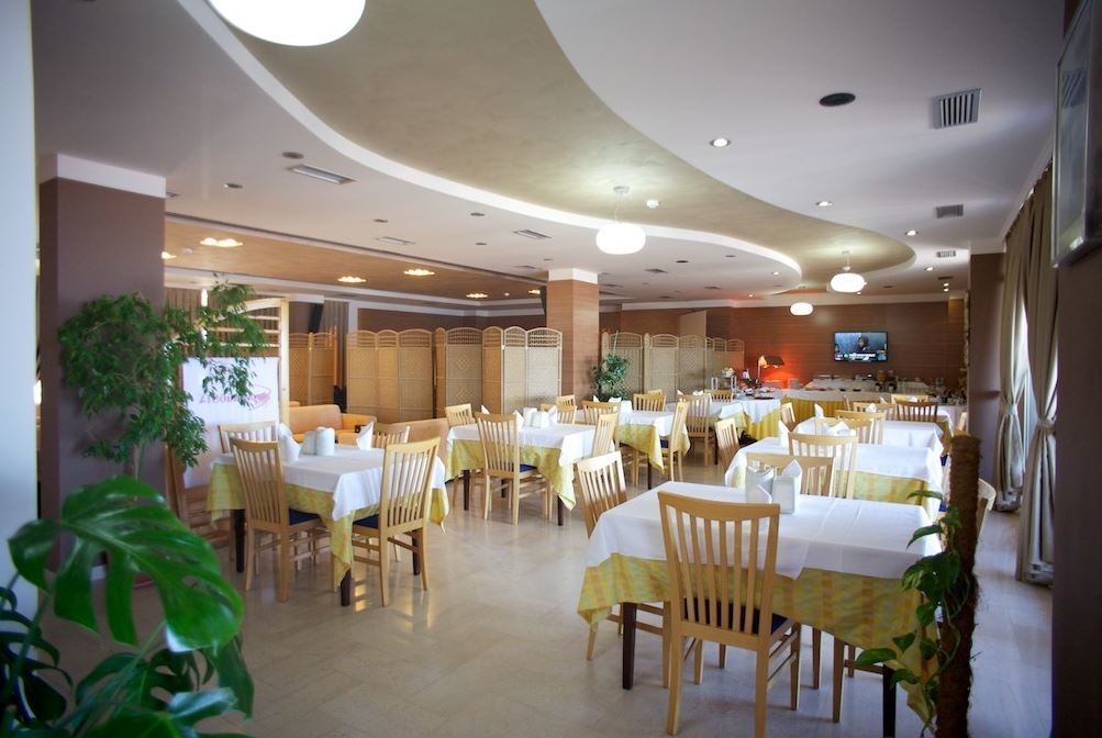 Aragosta Hotel & Restaurant Драч Екстериор снимка
